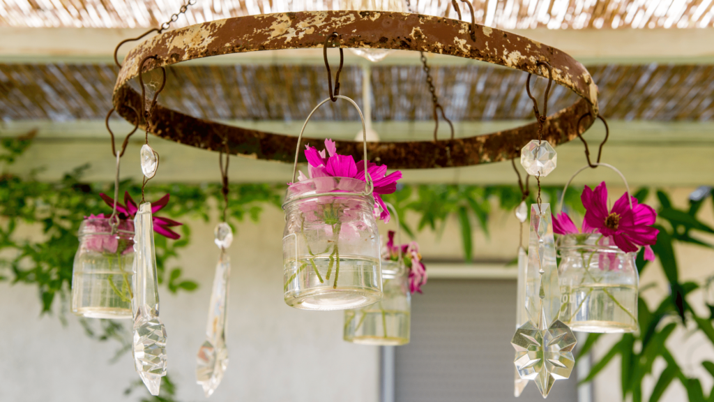 Planter chandelier for balcony