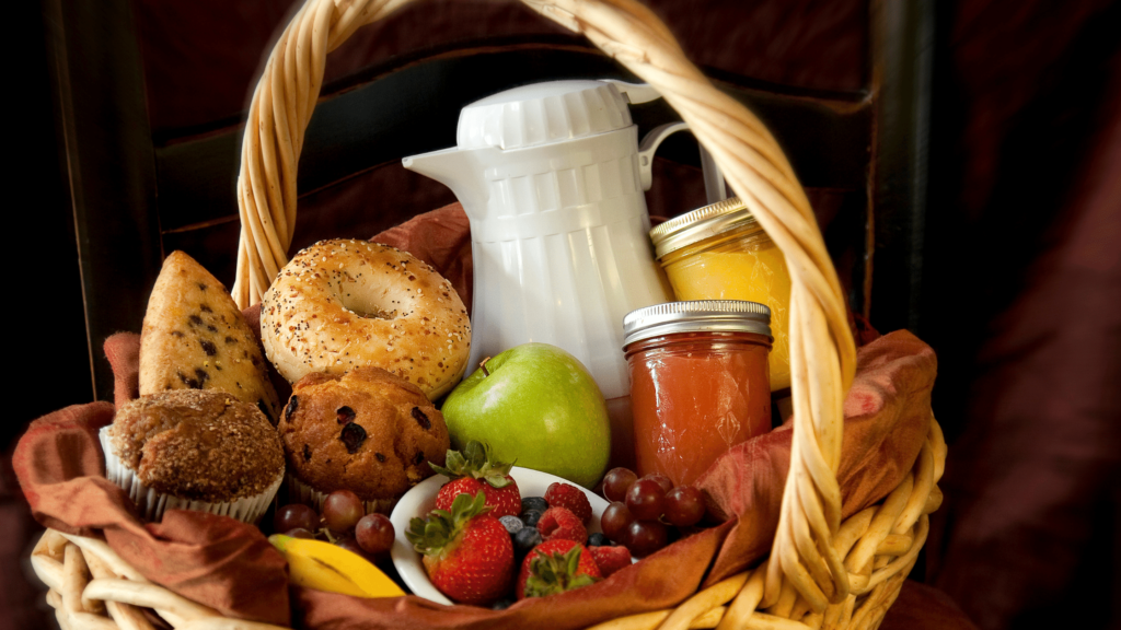 Breakfast gift basket for food lover