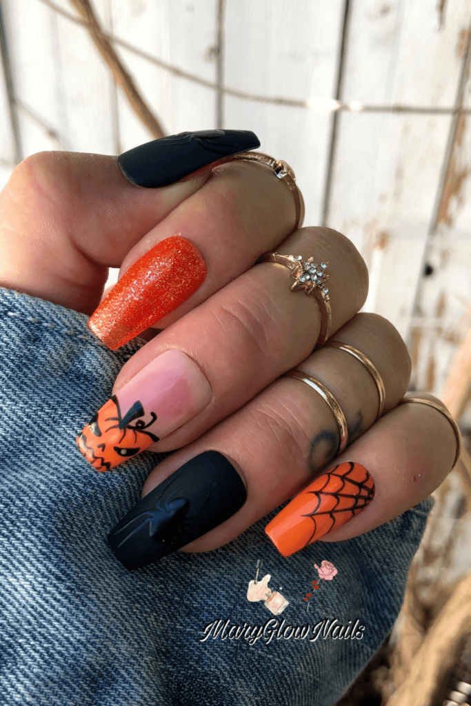 Pumpkin halloweeen nails