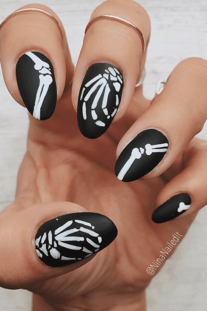 Skeleton Halloween Nails Ideas