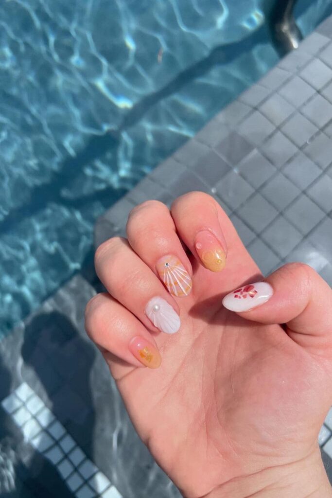 Sunset Glow Summer beach nails