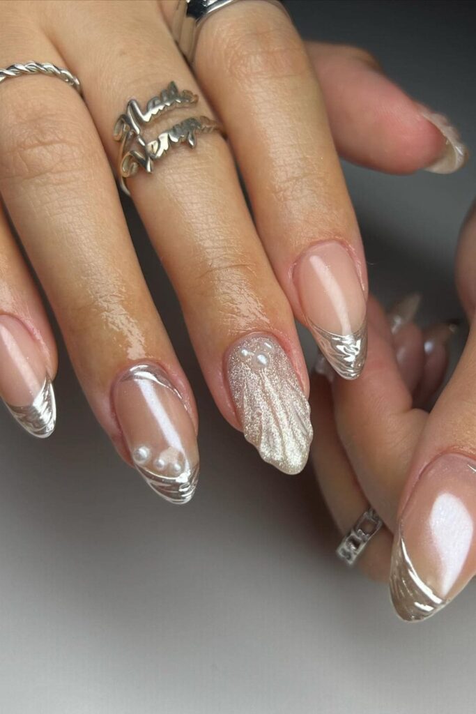 Seashell Pearls Summer beach nails